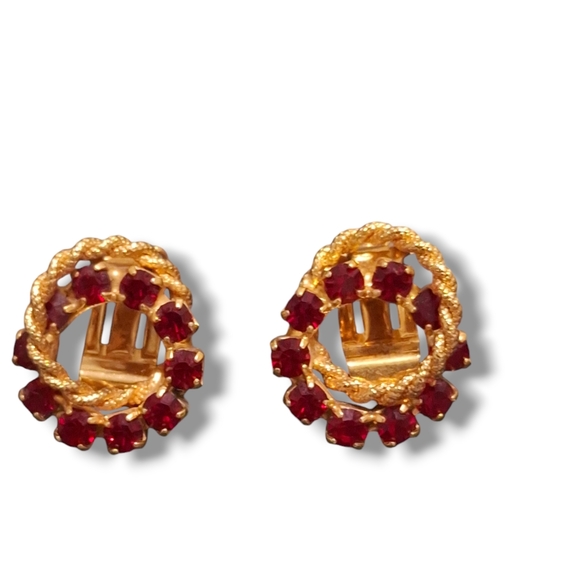 Vtg Unsigned Gold Tone & Red Rhinestone Double Circle Brooch & Earring Set - Picture 6 of 8